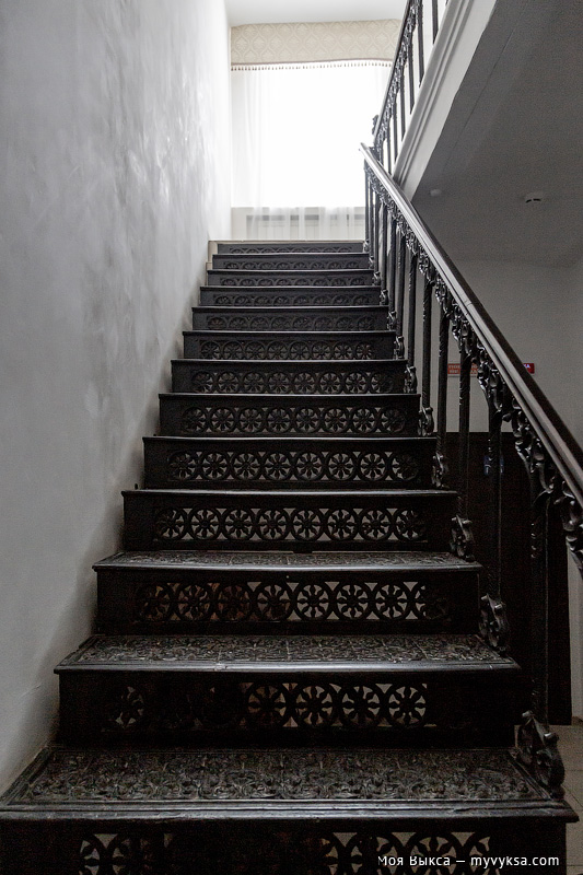 Музей Выксы. Лестницы